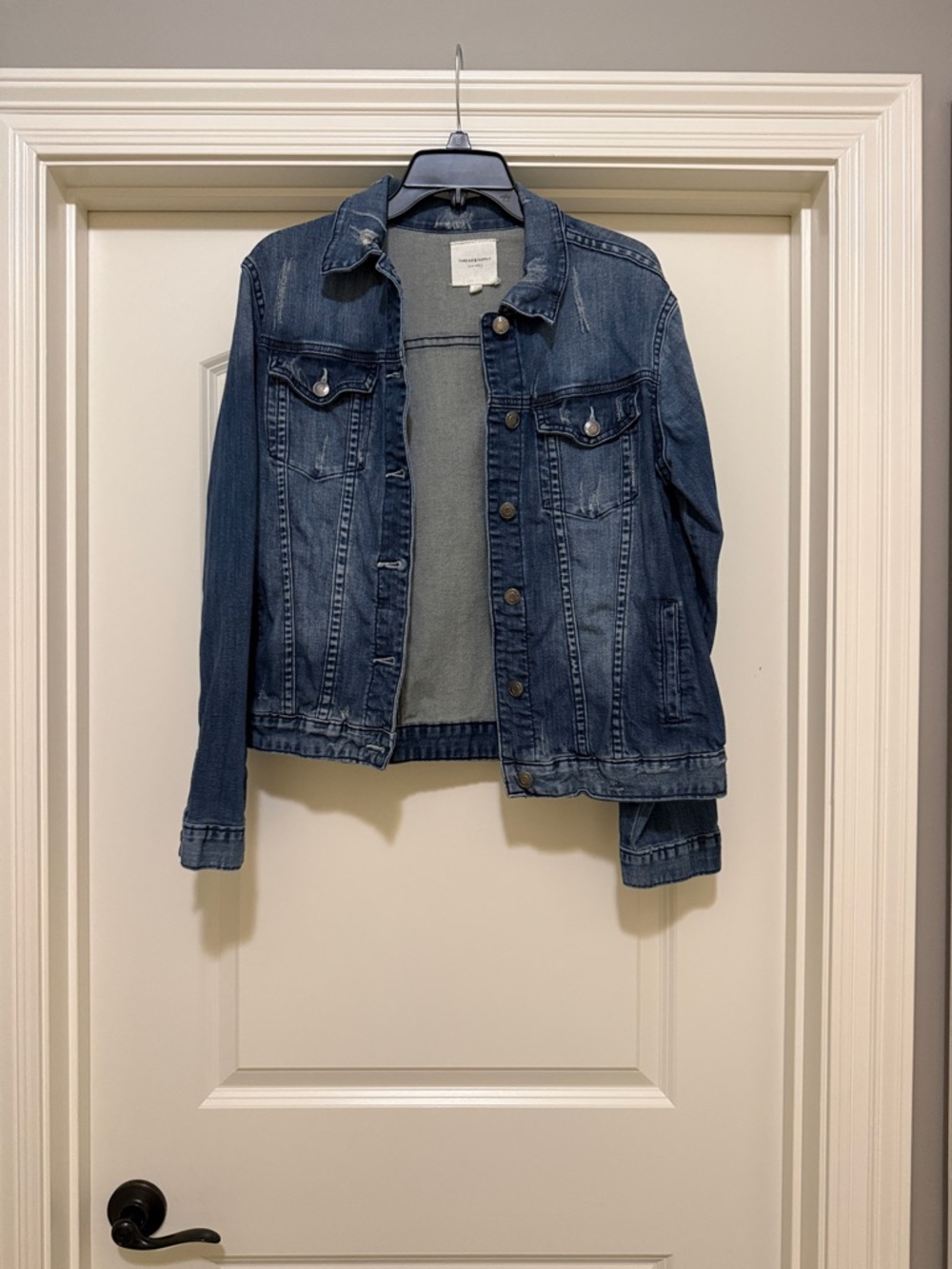 American Threads Medium Wash Blue Denim Jean Jacket